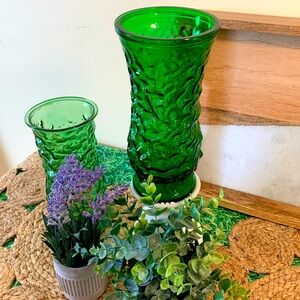 Vintage Hoosier textured deep emerald green glass Vase, EUC